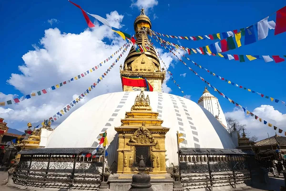 स्वयम्भू महाचैत्य